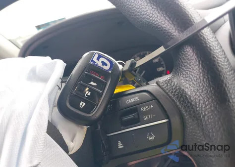 2024 Honda Hr-V Awd Lx z USA, uszkodzony, nr VIN 3CZRZ2H30RM738280